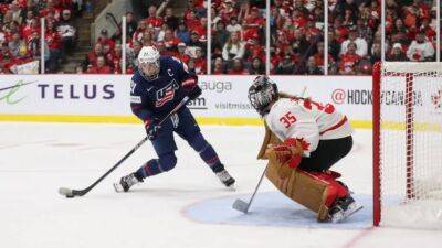Brianne Jenner - Marie Philip Poulin - U.S. beats Canada in women’s hockey world championship final on Hilary Knight hat trick - nbcsports.com - Usa - Canada - county Canadian