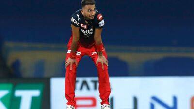 Glenn Maxwell - Harshal Patel - Devon Conway - IPL 2023: Why Was RCB Pacer Harshal Patel Not Allowed To Complete Last Over vs CSK - Explained - sports.ndtv.com - South Africa - India -  Chennai -  Bangalore