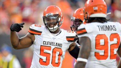 Former Browns DE Chris Smith dies at age 31, per his agent