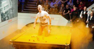 Joe Perry - Mark Allen - Stephen Hendry - Robert Milkins - Olivier Marteel - Protesters force stoppage at World Snooker Championship - breakingnews.ie -  Sheffield