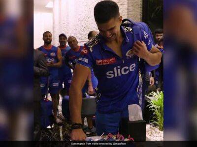 Watch: How Mumbai Indians Celebrated Arjun Tendulkar's Maiden IPL Wicket
