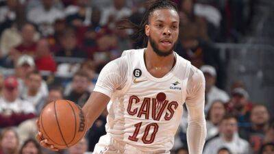 Darius Garland - Donovan Mitchell - Aggressive Garland scores 32, Cavaliers bounce back to win, even series with Knicks - nbcsports.com - New York -  New York
