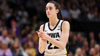 Technical foul on Iowa's Caitlin Clark leaves college basketball fans in disbelief during national title game