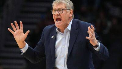 Auriemma: Women's tourney should stand on its own as 'alternative'