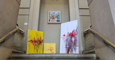 Artist stages stunt at Manchester Art Gallery in face of venue shutdowns and 'civilisation falling apart' - manchestereveningnews.co.uk - Manchester