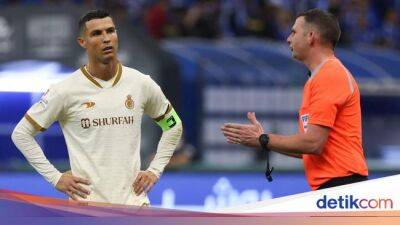 Bukan Ledek Messi, Ini Alasan Ronaldo Bikin Gestur Cabul?