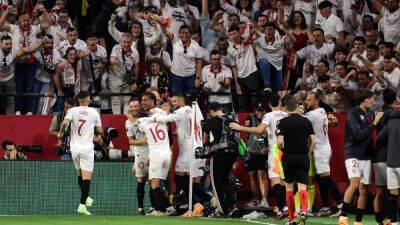 Sevilla outclass Manchester United in Europa League