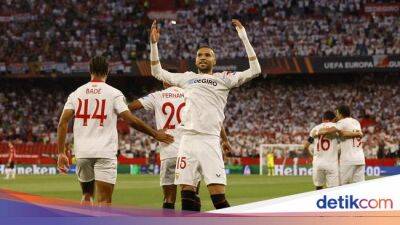 Ivan Rakitic - Liga Europa - Europa Di-Liga - Sevilla 'Raja' Liga Europa, Senggol dong Bos! - sport.detik.com - Manchester