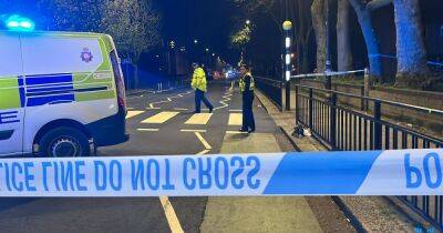 Police issue update after 'suspicious item' found on bus passenger - manchestereveningnews.co.uk - Manchester