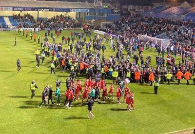 Luke Cawdell - Medway Sport - Brad Galinson - Football authorities tell fans to stay in the stands days after Leyton Orient supporters invade the Priestfield pitch at Gillingham to celebrate their League 2 promotion - kentonline.co.uk - Britain