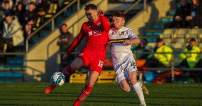Stirling Albion - Darren Young - Stirling Albion midfielder praises battling Dumbarton point as Binos move to touching distance of glory - dailyrecord.co.uk