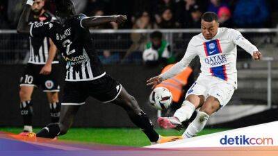 Angers Vs PSG: 2 Gol Mbappe Menangkan Les Parisiens