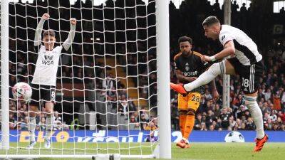 Leeds' relegation fears deepen after 2-1 Premier League defeat at Fulham