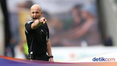 Pertandingan Liga Jerman Ditangguhkan Usai Wasit Diguyur Bir - sport.detik.com