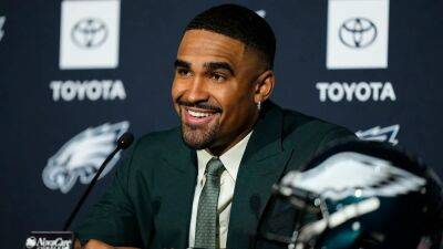 Seth Wenig - Jalen Hurts - Eagles’ Jalen Hurts says massive extension won’t change focus: ‘Money is nice, championships are better’ - foxnews.com - San Francisco - county Eagle - state Oklahoma - county Bay