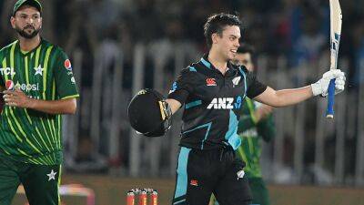 Mark Chapman's Century Helps New Zealand End Pakistan Series 2-2