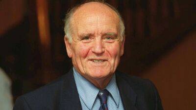 Larry Maccarthy - Funeral of former GAA President Dr Michael Loftus told of 'humble giant' - rte.ie - Ireland - county Camp