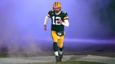 Rodgers writes Packers farewell, says 'heart' always with Green Bay