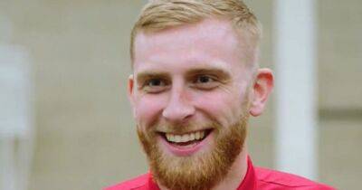 Oli McBurnie shows his Rangers colours as 'pretends he's Scottish' guess leaves him with the giggles