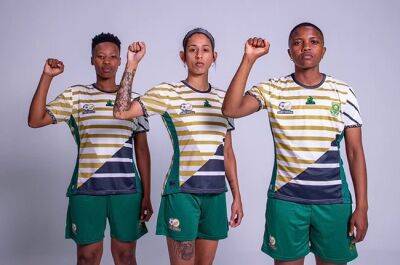 Bafana Bafana - Desiree Ellis - PICS | Glory days are back? New Banyana, Bafana 'legacy jersey' sets tongues wagging - news24.com - France - Saudi Arabia - Jersey