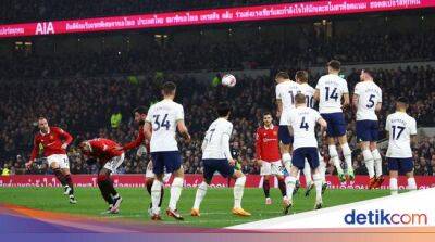 Christian Eriksen - Jadon Sancho - Bruno Fernandes - Tottenham Hotspur - Pedro Porro - Liga Inggris - MU Seri karena Kendur - sport.detik.com - Manchester -  Sancho