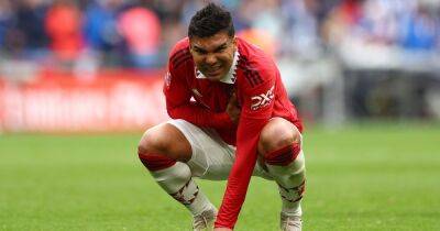 Bayern Munich make Manchester United star Casemiro 'priority target' and more transfer rumours