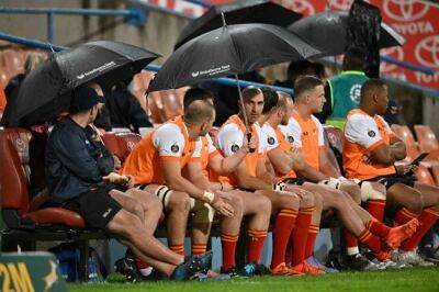 WATCH | Lightning, rain sees Cheetahs Currie Cup clash against Griffons delayed