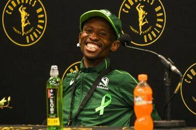Comrades Marathon ups prize money stakes big time, winners to get R500 000 from R260 000 - news24.com - Russia - South Africa