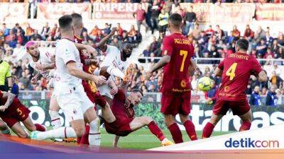 Berbalas Gol di Injury Time, AS Roma Vs AC Milan Tuntas 1-1