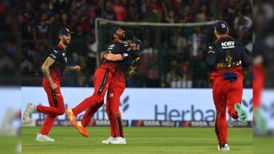 Josh Hazlewood - Reece Topley - Mike Hesson - Massive Loss For RCB! Overseas Star Suffers Injury Setback During IPL 2023 - sports.ndtv.com - India -  Bangalore