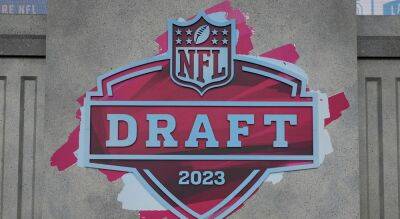 Roger Goodell - David Eulitt - NFL teams make record-setting 43 trades during 2023 draft weekend - foxnews.com - Usa -  Chicago - state Arizona - state Missouri - state Alabama -  Houston
