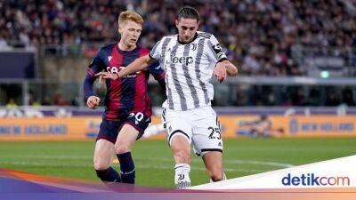 Arkadiusz Milik - Wojciech Szczesny - Hasil Liga Italia: Bologna Vs Juventus Imbang 1-1 - sport.detik.com