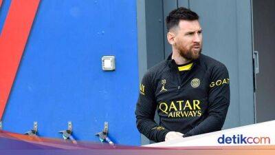 Lionel Messi - Diego Maradona - Paris Saint-Germain - 'Lionel Messi Tak Akan Pernah Dicemooh di Camp Nou' - sport.detik.com