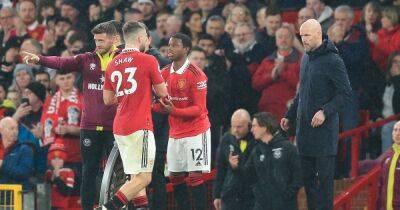 'Gutted' - Manchester United fans spot Luke Shaw problem as defender comes off injured vs Brentford
