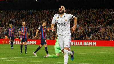 Luka Modric - Carlo Ancelotti - Karim Benzema - Benzema's Real Madrid humiliates Barcelona and moves on to Copa final - france24.com