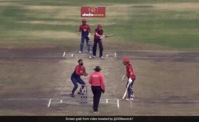Watch: Hilarious Moment At ICC World Cup Qualifier As UAE Bowler Jokingly Tries To Hit Batter - sports.ndtv.com - Uae - Jersey