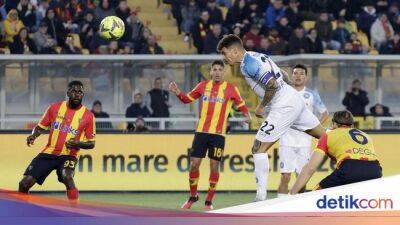 Giovanni Di-Lorenzo - Mario Rui - Kim Min - Lecce Vs Napoli: Gol Bunuh Diri Menangkan Partenopei - sport.detik.com