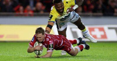Leigh Halfpenny - Damian Penaud - Johnny Williams - Sam Costelow - Scarlets 32-30 Clermont Auvergne: Sam Costelow's late conversion seals semi-final in dramatic Challenge Cup clash - walesonline.co.uk - France - county Clermont
