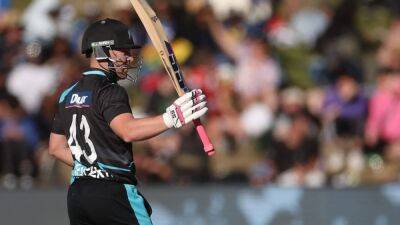 Daryl Mitchell - Tom Latham - Kusal Mendis - Tim Seifert - Tim Seifert Blasts New Zealand To T20I Series Win Over Sri Lanka - sports.ndtv.com - New Zealand - Sri Lanka -  Queenstown