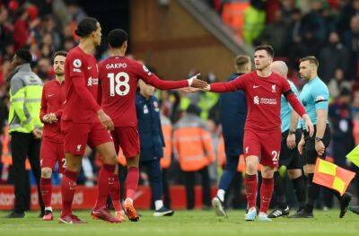 Andy Robertson - Andrew Robertson - Roberto Firmino - Roy Keane - Paul Tierney - Chris Kavanagh - WATCH | Liverpool's Robertson elbowed by assistant referee - news24.com - Manchester - Scotland - Liverpool
