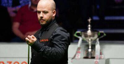 Luca Brecel opens up five-frame lead over Mark Selby in World Championship final