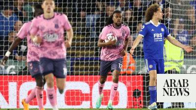 Everton rescue draw at Leicester, but Foxes climb out of bottom three