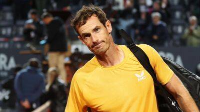 Andy Murray crashes out of Italian Open in Rome in the first round to Fabio Fognini in three sets