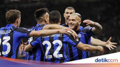 Inter Milan - Hakan Calhanoglu - Inter Milan Ukir Torehan Usai Kalahkan Milan - sport.detik.com -  Sandro