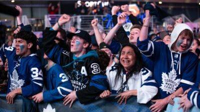 Mitch Marner - William Nylander - John Tavares - Maple Leafs fans have high hopes as Toronto lives to see another playoff game - cbc.ca - Florida