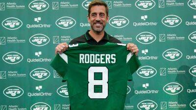 Aaron Rodgers will make Jets debut on ‘Monday Night Football’ against Bills
