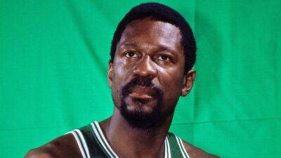Bill Russell - Bill Russell rookie card goes for $660,000 at auction - ESPN - espn.com -  Boston - county Russell