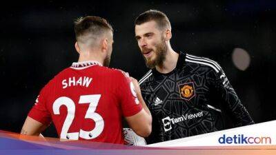 Luke Shaw - Liga Inggris - Setop Bikin Kesalahan, MU! - sport.detik.com - Manchester