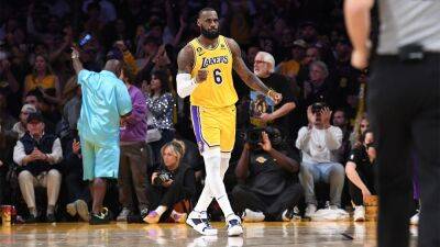 Steph Curry - Anthony Davis - Stephen Curry - LeBron James leads Lakers to Western Conference Finals as defending NBA Champions eliminated - foxnews.com - Los Angeles - state California
