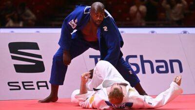 Paris Games - France’s Teddy Riner extends record with 11th world title in judo - nbcsports.com - Russia - France -  Doha - Japan -  Tokyo